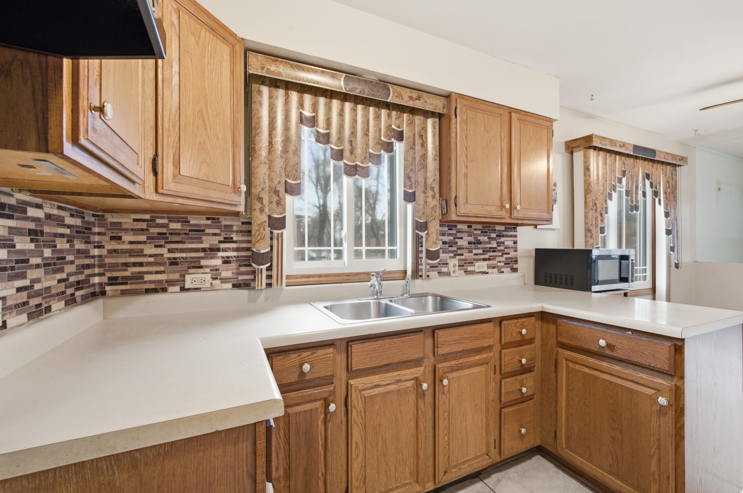 12442 S Wood St Interior