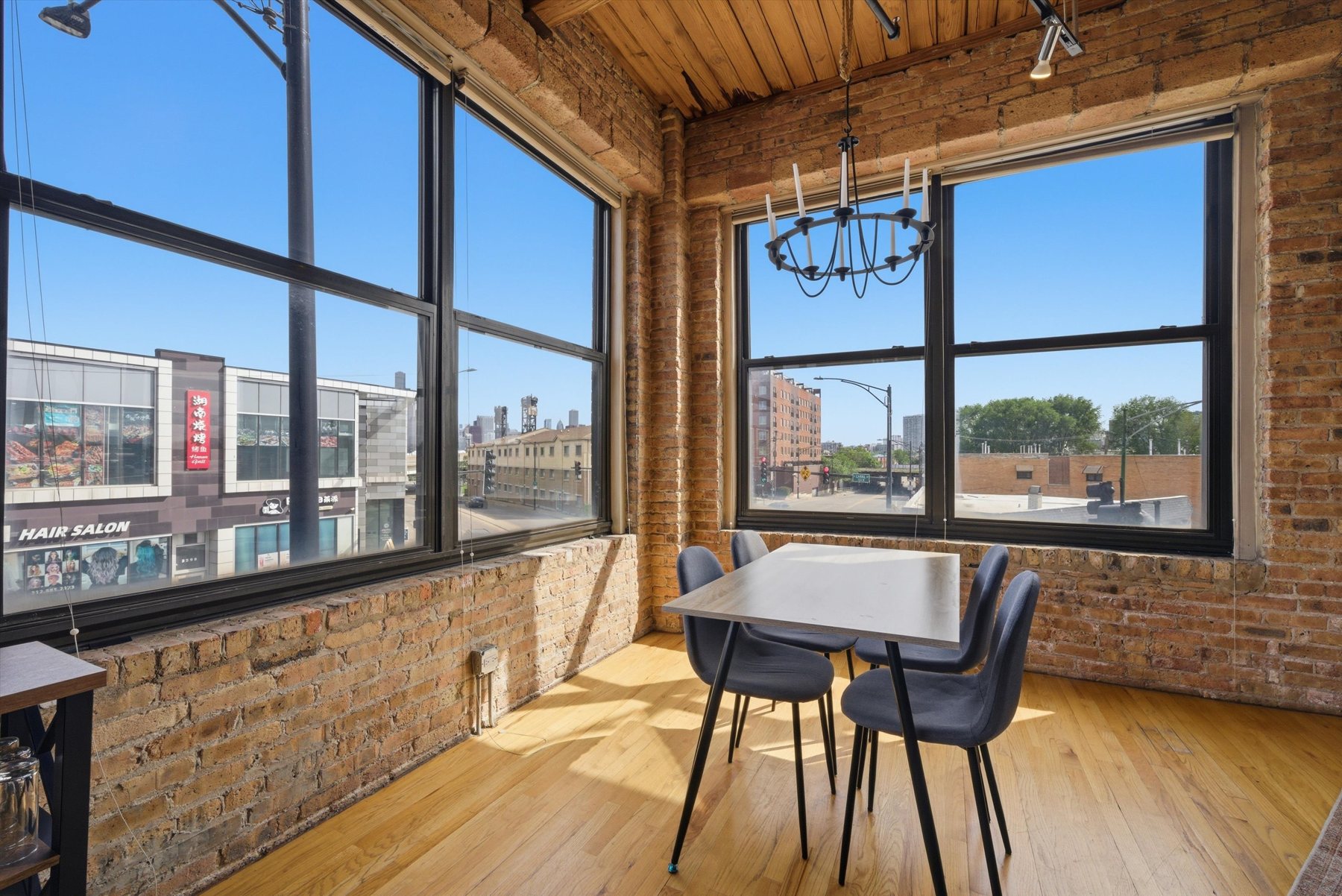 Dining area at 2310 S Canal St Unit 201